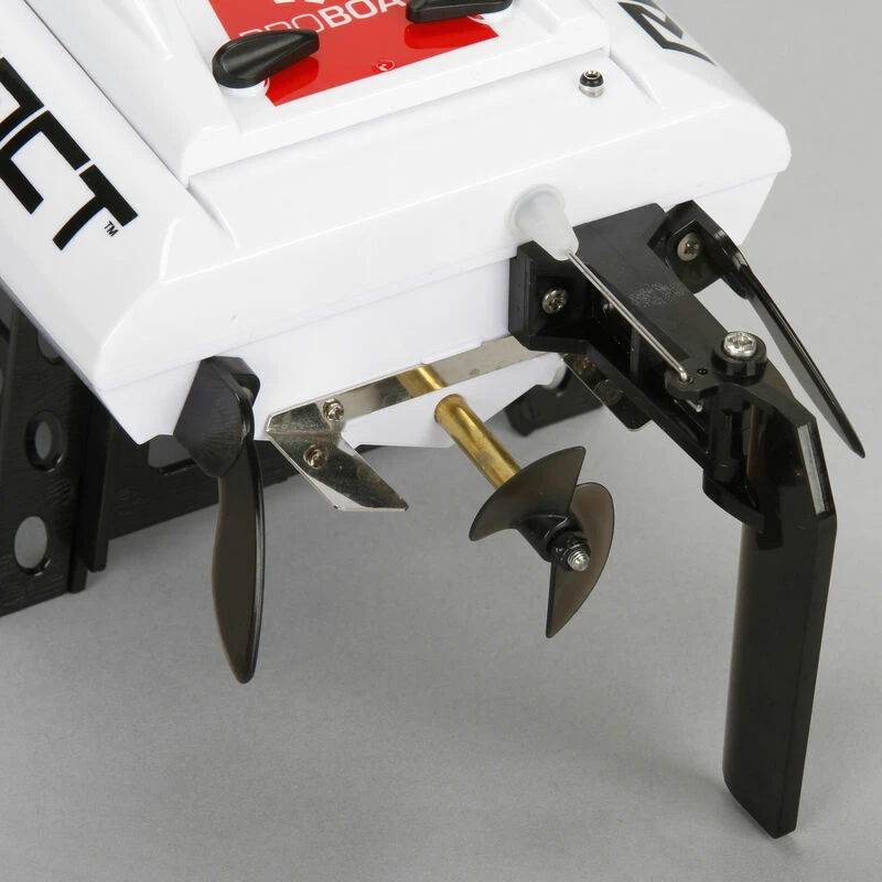 Pro Boat React 17" Self-Righting Brushed Deep-V RTR for Electric Boats 6 Pro Boat React 17" Self-Righting Brushed Deep-V RTR for Electric Boats - Image 6